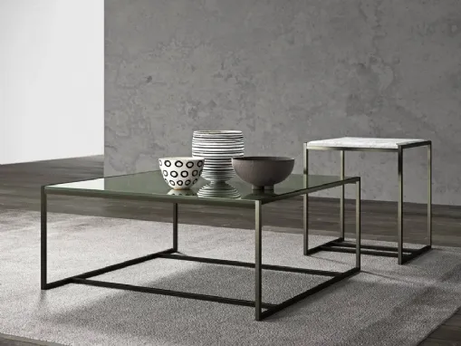 Tavolino Eulero con top in vetro o effetto marmo e base in metallo di Presotto