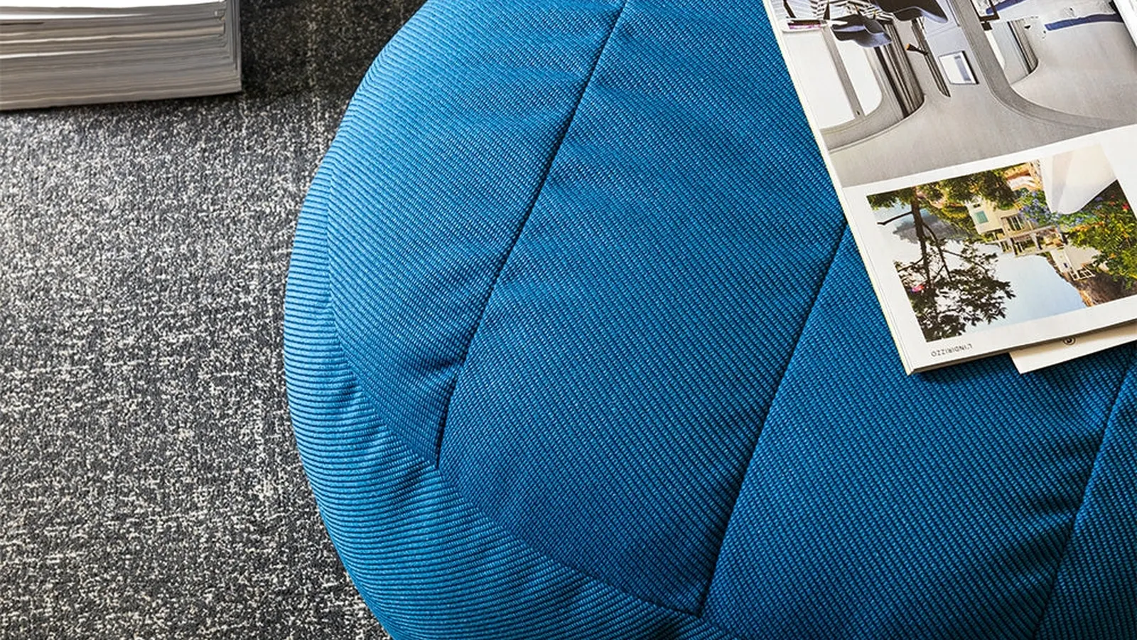 Pouf in tessuto Reef di Connubia