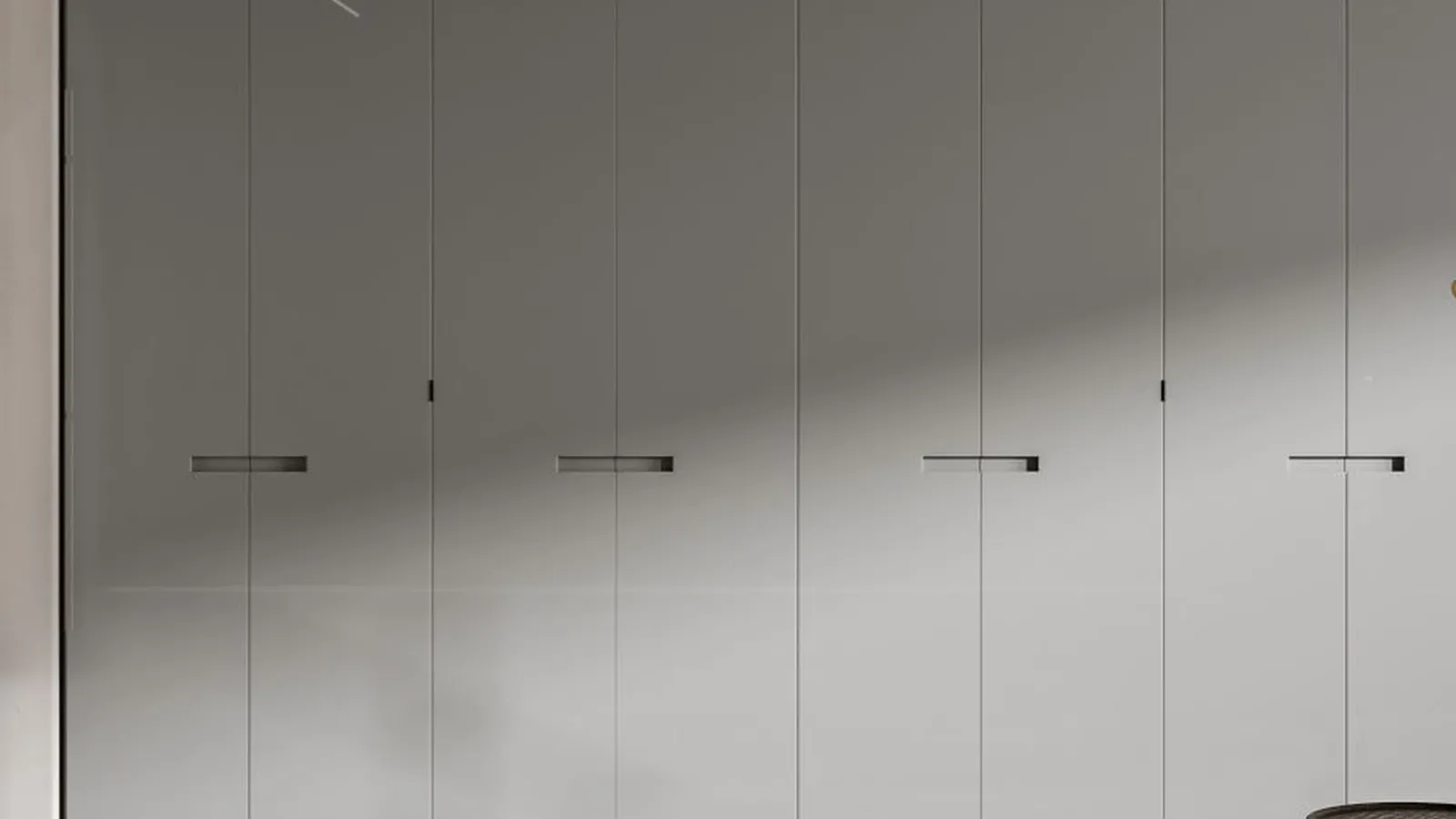 Armadio con ante a pacchetto Sincro in laccato Cenere di Veneran