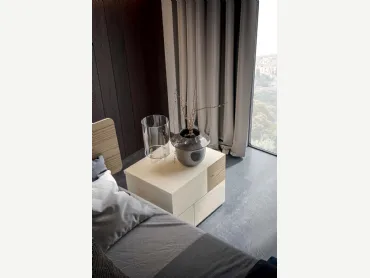 Comodino Alvin in legno di Veneran