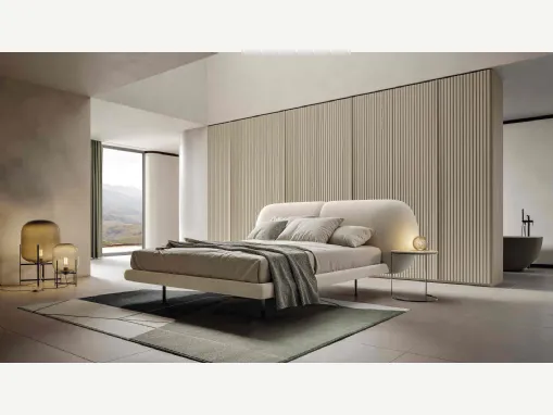Letto imbottito Chloe di Veneran