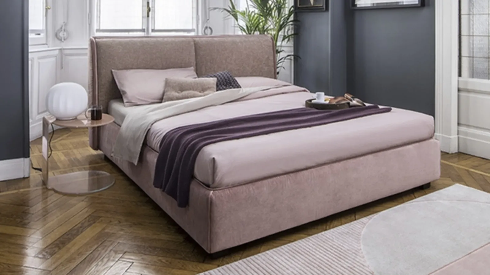 Letto con testiera e box contenitore Dolly di Calligaris