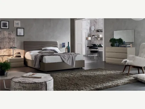 Letto in ecopelle con testiera imbottita e trapuntata City di Maronese Acf