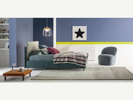 Letto Singolo in tessuto imbottito con testiera Frick di Twils