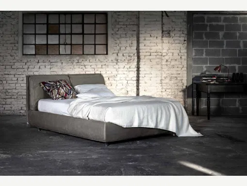 Letto con testiera Gipsy di Veneran
