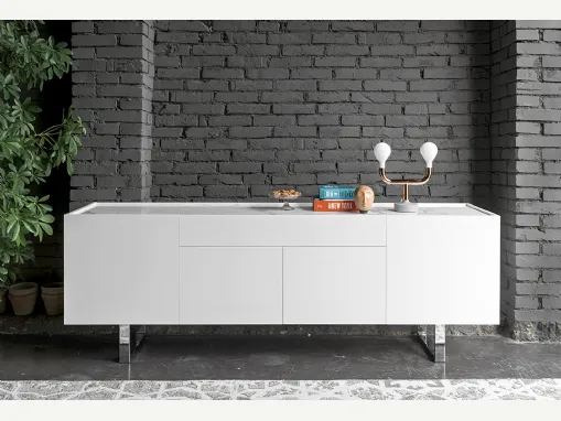 Madia Horizon in laccato di Calligaris