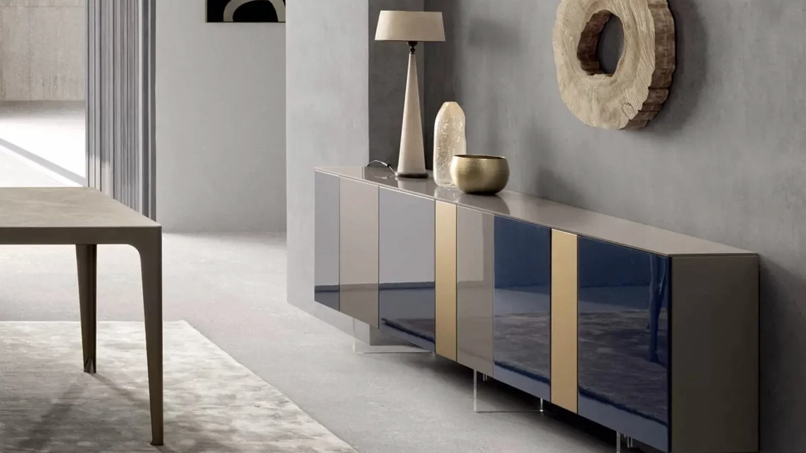 Madia InclinART in laccato lucido di Presotto