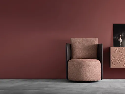 Poltroncina in tessuto e pelle Elder di Samoa