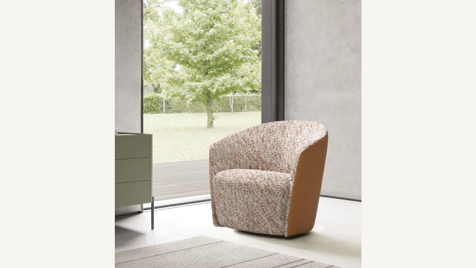 Poltroncina Fuller in tessuto e pelle di Presotto
