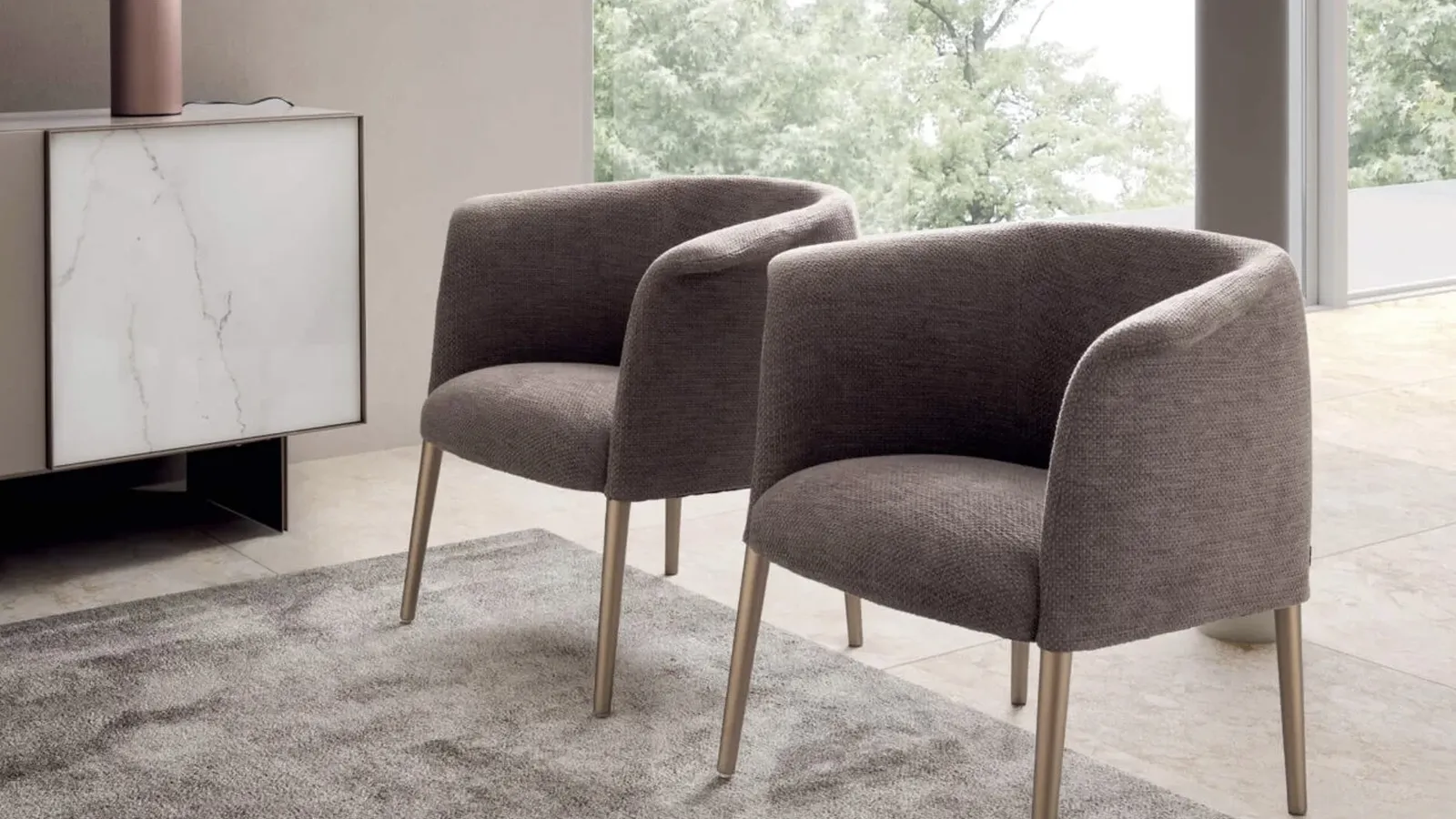 Poltroncina Milo in tessuto imbottito di Presotto