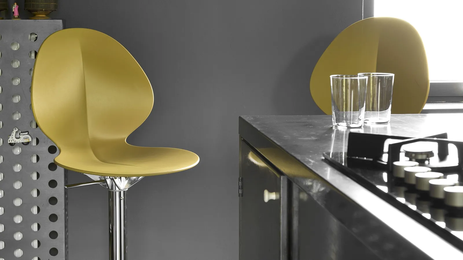 Sgabello in polipropilene Basil di Calligaris