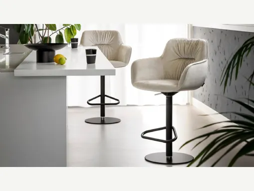 Sgabello Cocoon di Calligaris