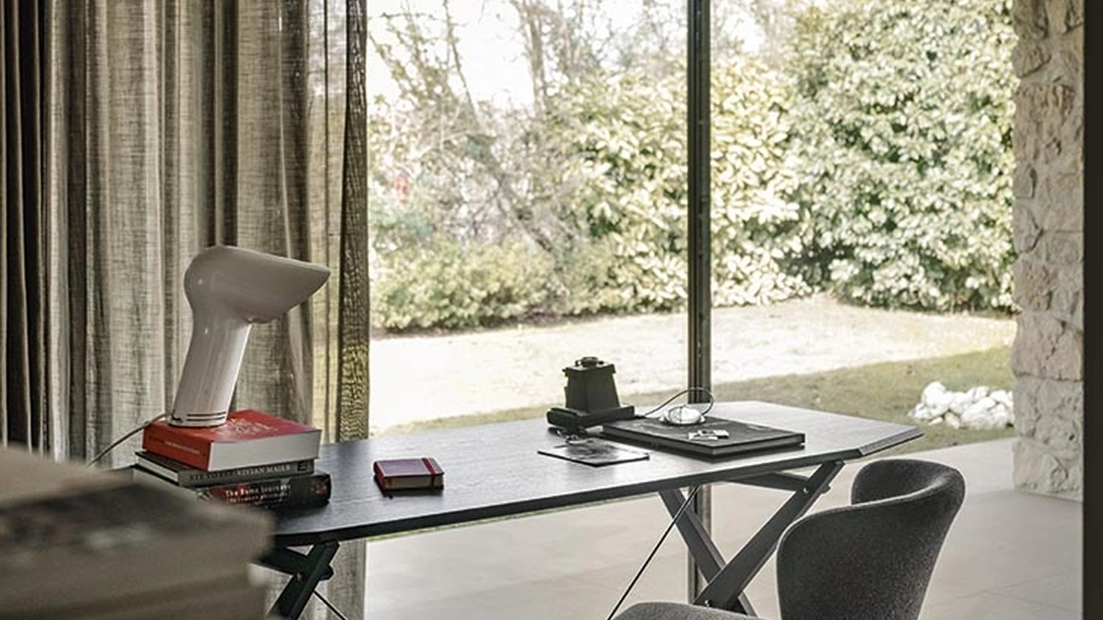 Sedia Karol in tessuto di Alf Da Frè