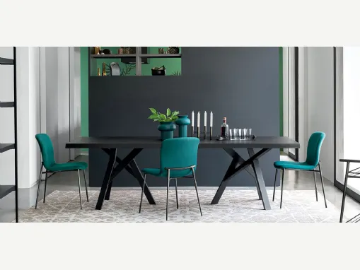 Sedia in tessuto con struttura in metallo Love di Calligaris