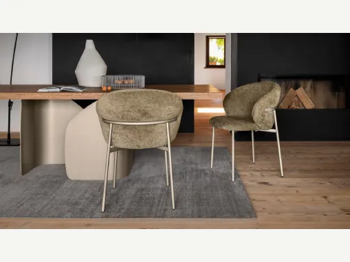 Sedia Oleandro in tessuto e metallo di Calligaris