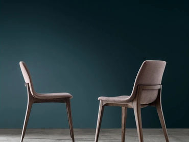 Sedia Opera in tessuto e frassino di Maronese