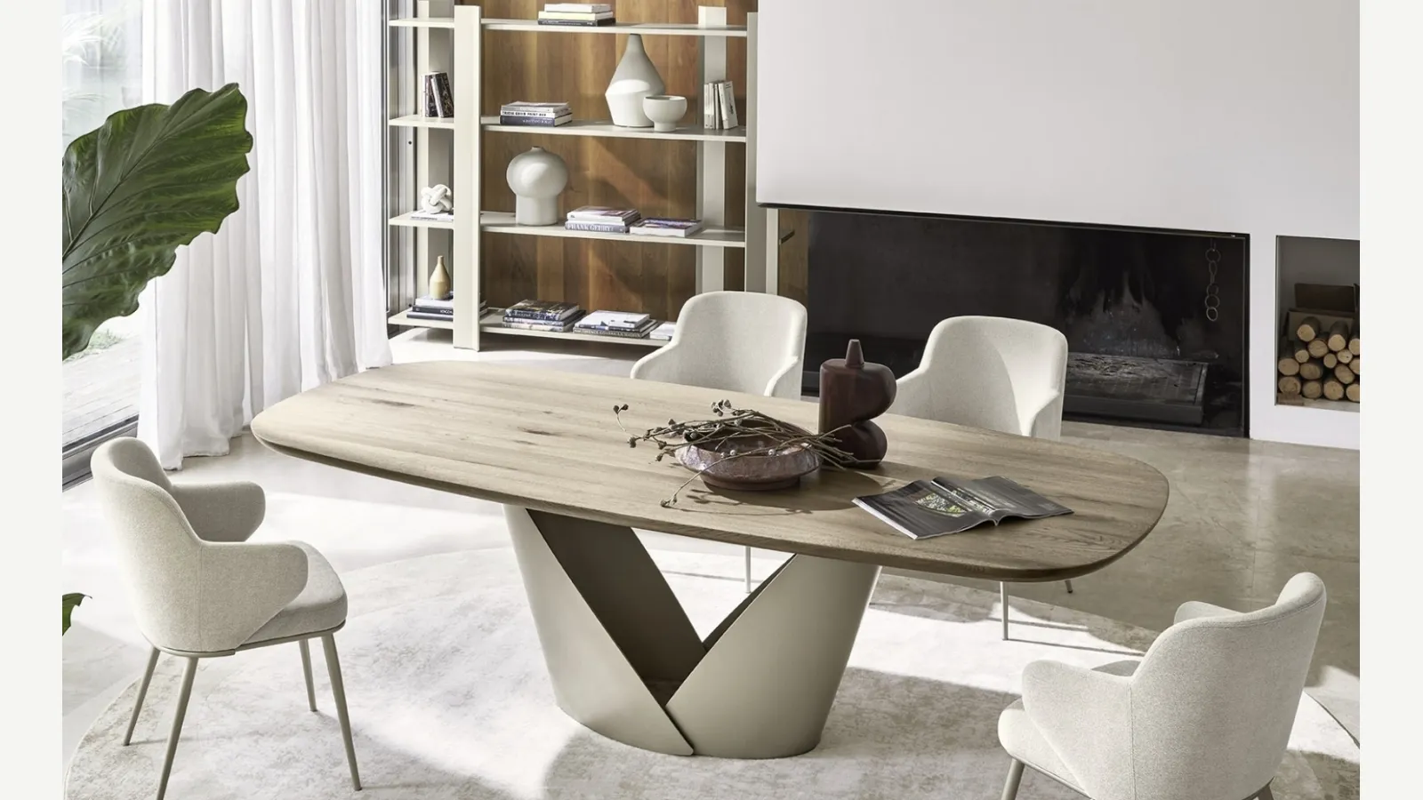 Tavolo Calla con piano in legno di Calligaris