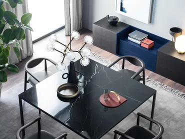 Tavolo quadrato Filo in Light Stone di Novamobili