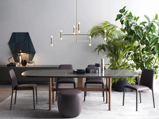 Tavolo Torii con top in marmo Grigio e base in legno di Novamobili