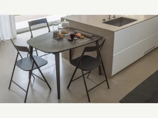 Tavolo allungabile realizzato in legno Ribot Wood di Altacom