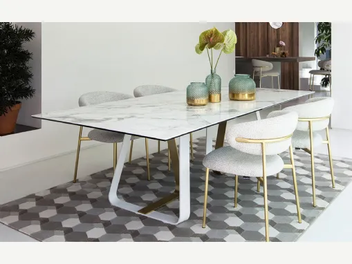 Tavolo rettangolare Sunshine con piano in ceramica e base in metallo di Calligaris